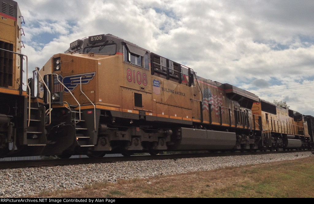 UOP 8108 and 4626 wait for green